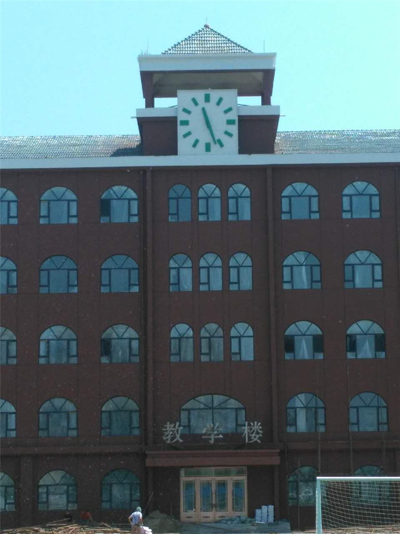 风景钟随着现代城建的发展在大中城市已越来越常见