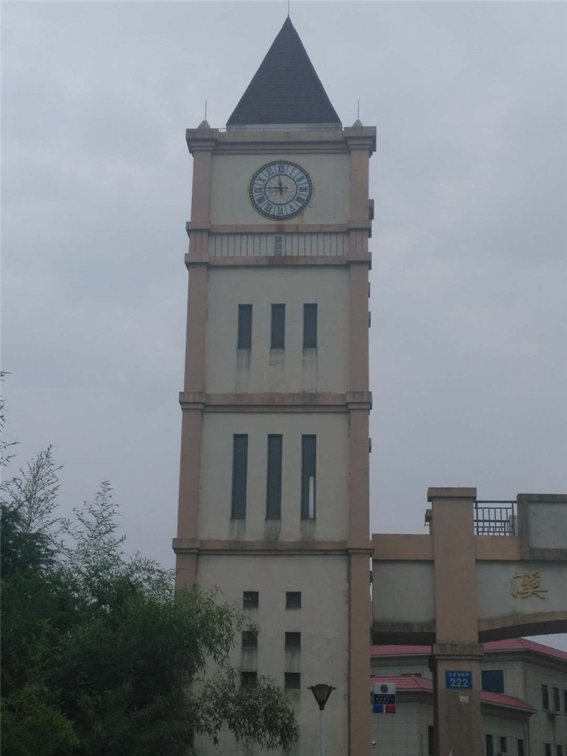 建筑塔钟